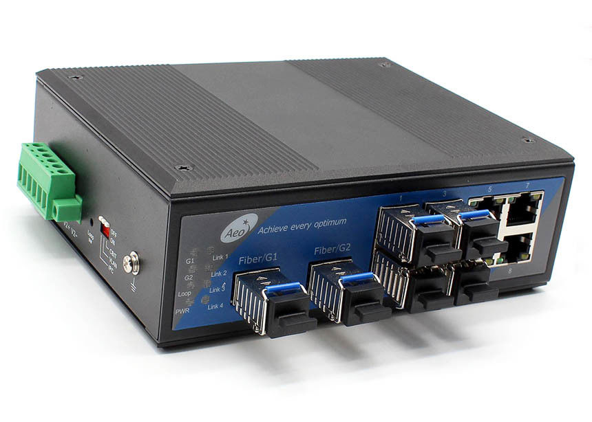 Desktop SFP Fiber Switch 2 Gigabit SFP 4 10/100Mbps Ethernet 4 10/100Mbps SFP